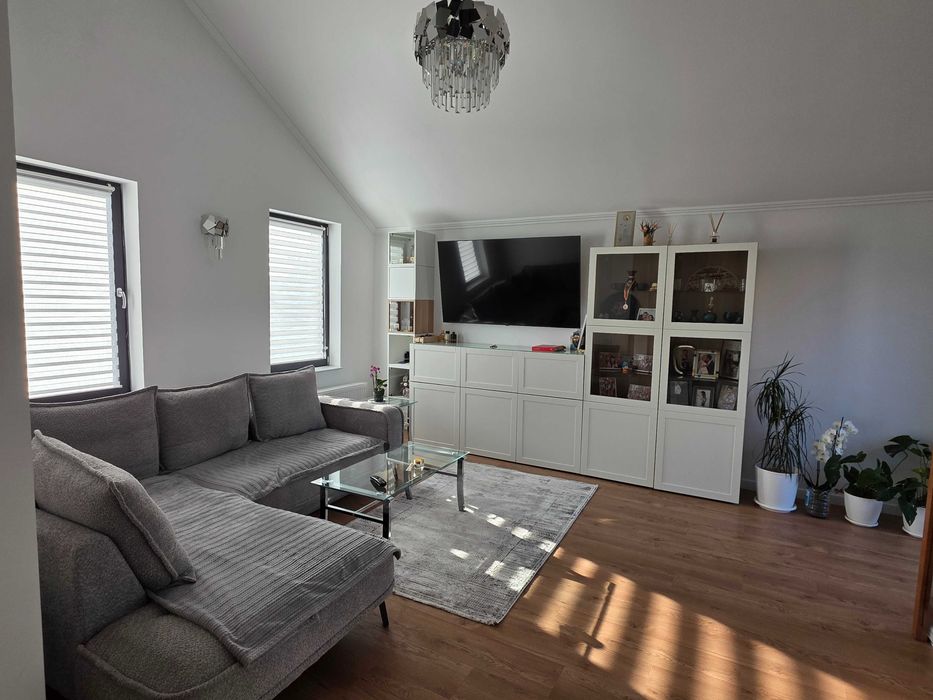 Casa Lazu , 105 mp , 4 camere