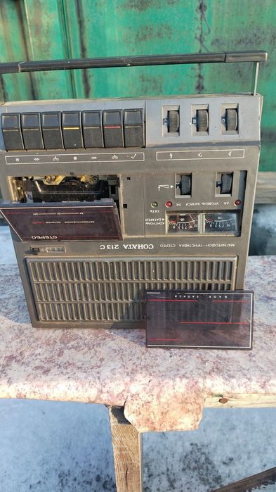 Продам магнитофон соната 213с