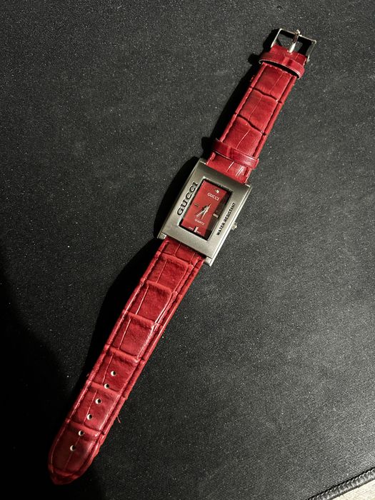 Ceas gucci rosu