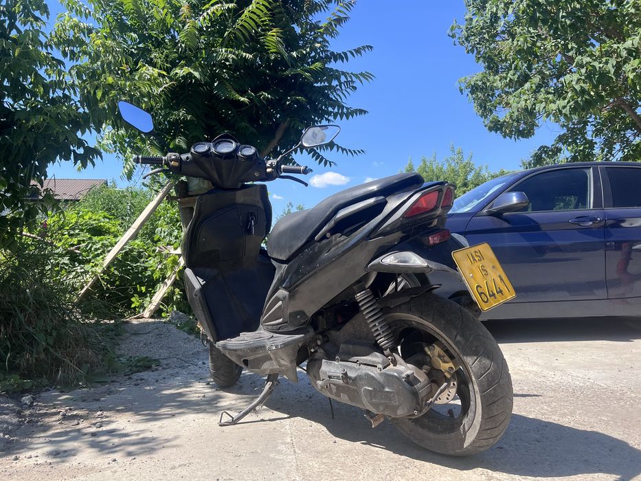 Malaguti F12R Phantom scuter 50cc