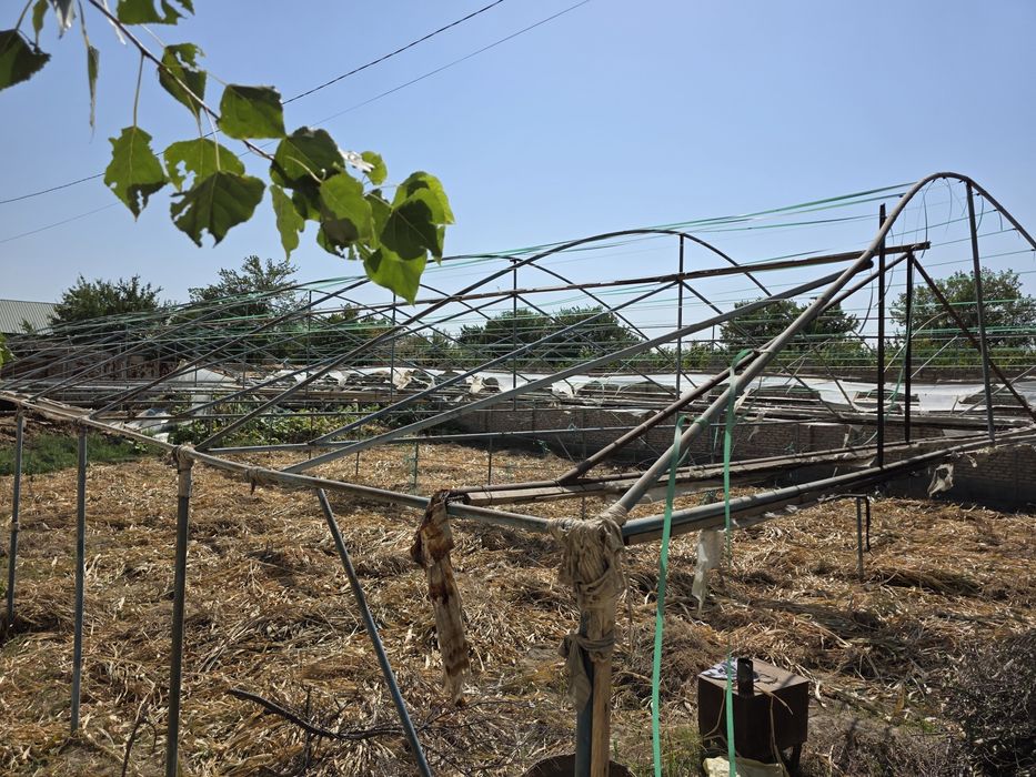 Парник  сотилади тез ва арзон