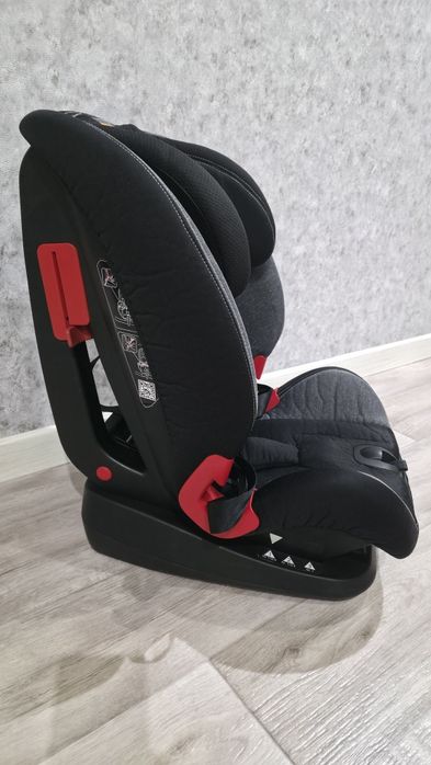 Продам детское автогресло