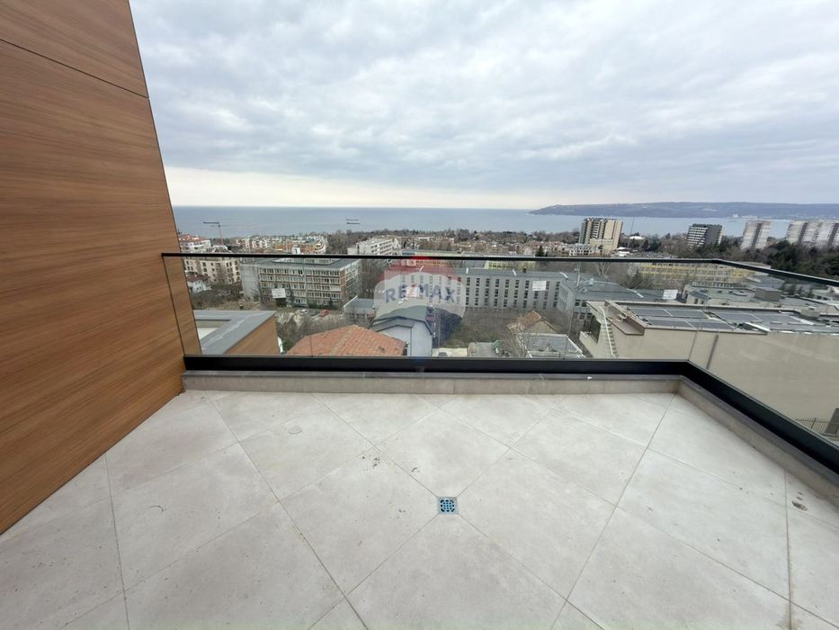 Продава се Тристаен апартамент в Варна, Бриз - 111 кв.м за 1287 €/кв.м - Снимка #3