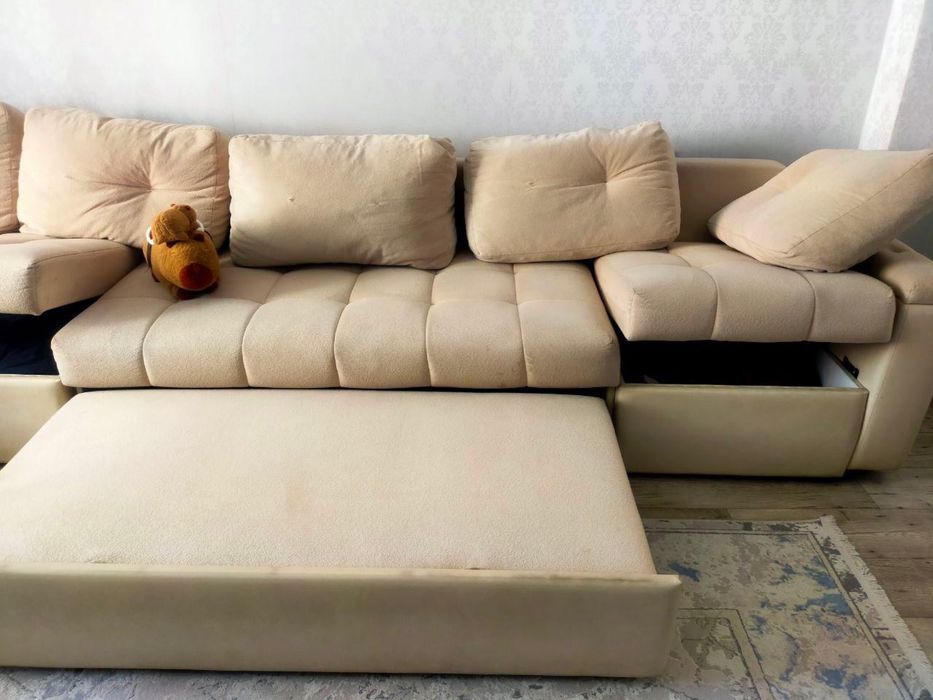 Продам диван 4 м