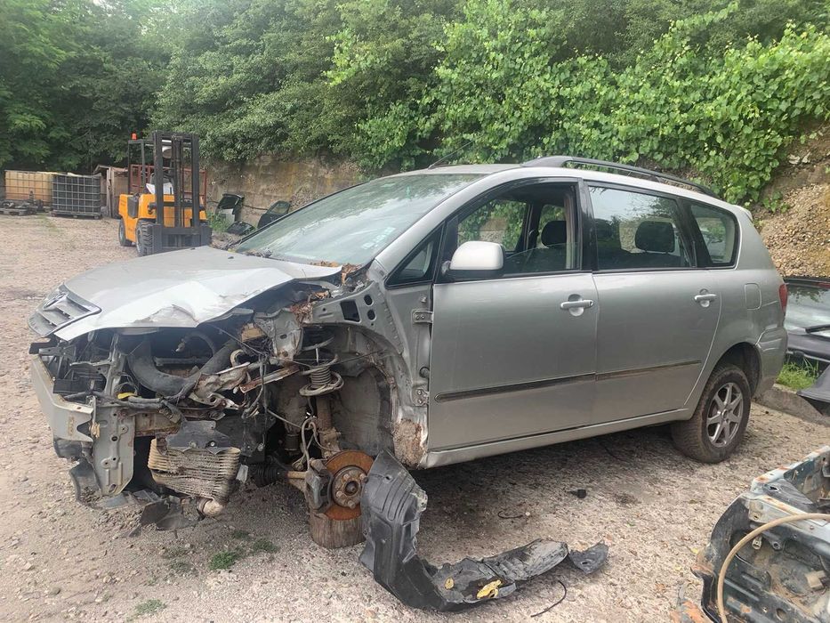 На Части Toyota Avensis Verso 2.0 D 116hp 1CD-FTV Тойота Авенсис Версо