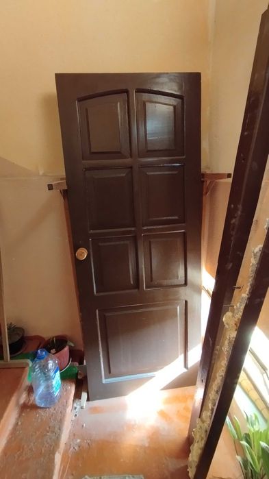 Межкомнатные деревянные двери 2 шт