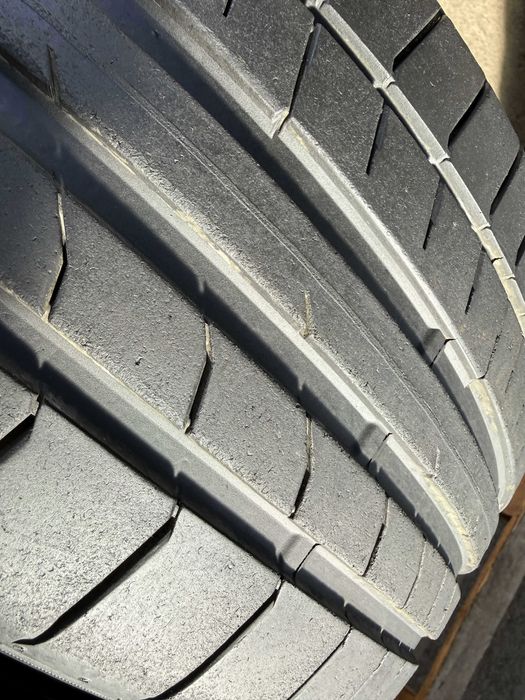 2x Anvelope Vara 235/35 R19 - Continental Conti Premium Contact 5P