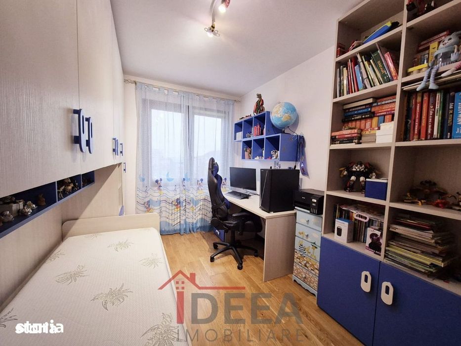 Apartament cu 3 camere, decomandat, ultracentral