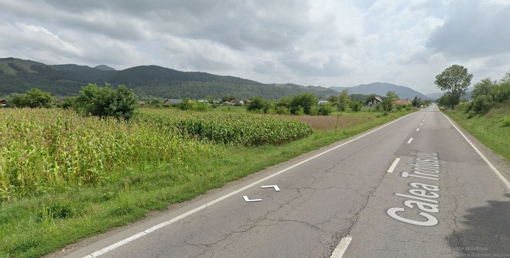 Teren intravilan 1964 mp-doua drumuri de acces- comuna Dofteana, Bacau