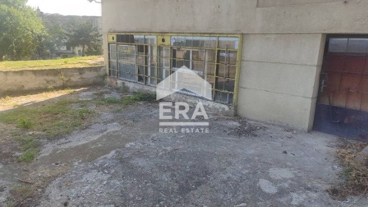 Само в ЕРА Визия! Магазин, разположен на партерно ниво в кв. Повелянов