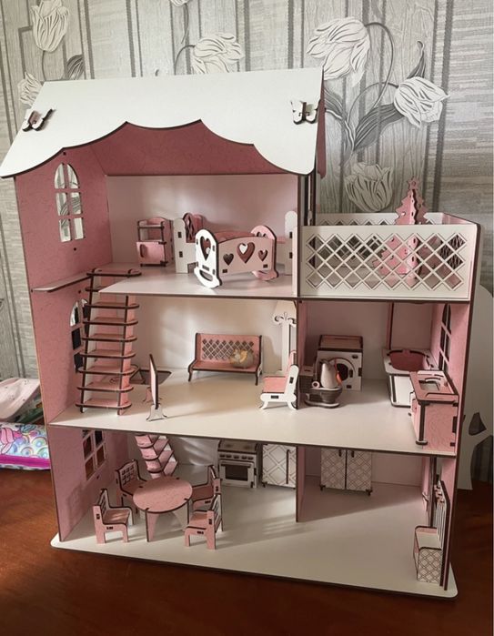 Кукольный домик дерево