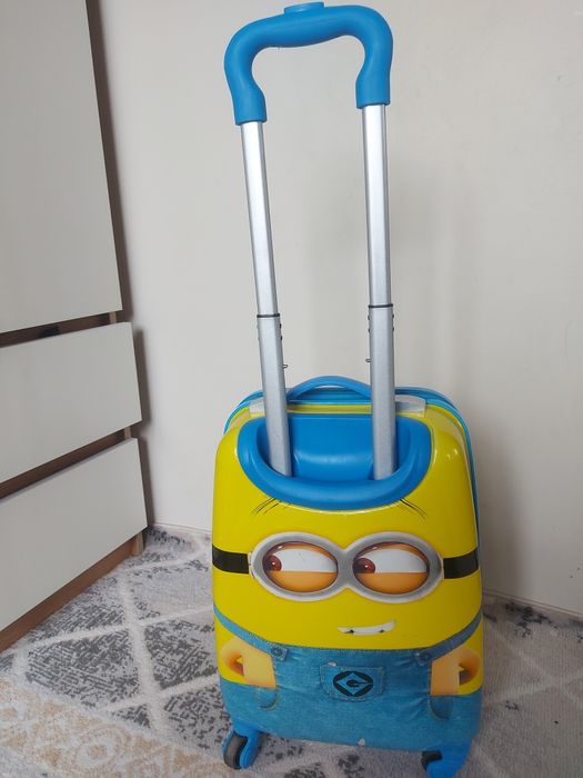 Чемодан детский.