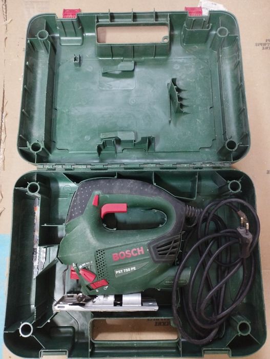 Продам лобзик 
Лобзик продается 
Продается рабочий лобзик