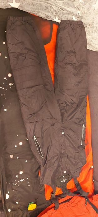 Pantaloni ski diferite dimensiuni