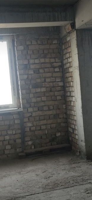 Срочна  сотилади!!! Яшнобод Compos