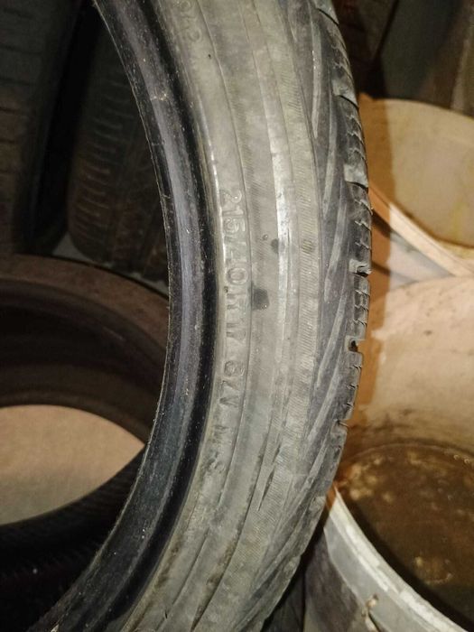 Продавам гуми 215/40/17 по 5 евро за брой!