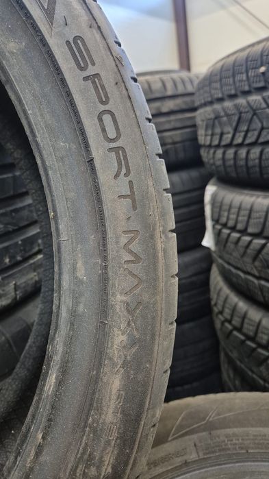 4 anvelope vara Dunlop 225 40 18