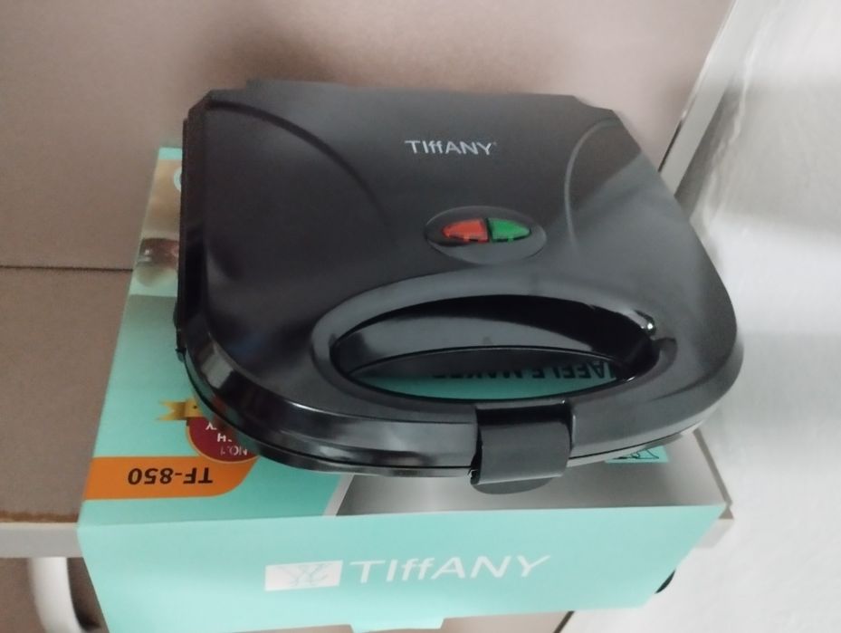 Вафельница новый  Tiffany