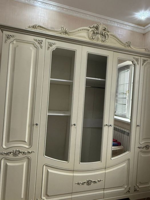 Спальный гарнитур