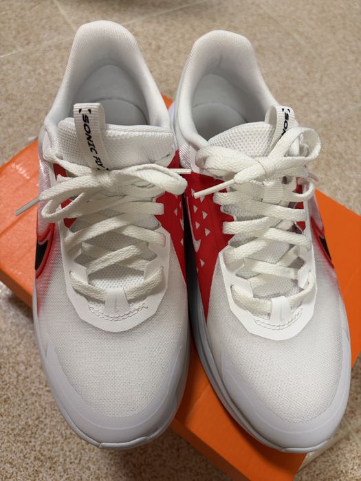 Оригинални маратонки Nike sonic fly