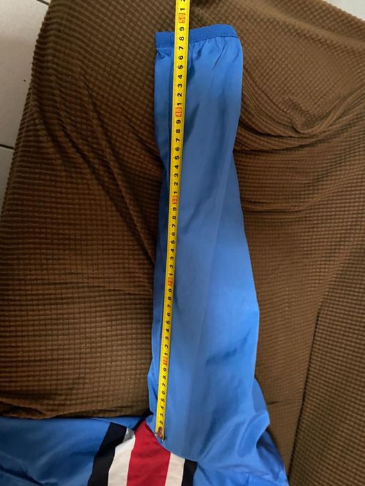 Geaca Tommy Hiflingher noua