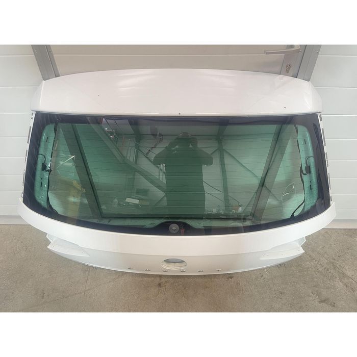 Заден капак за vw passat b8 avant - 3g9827025
