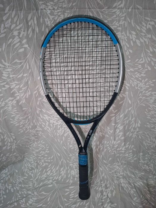Wilson Ultra 108 V3 tennis raketkasi sotiladi