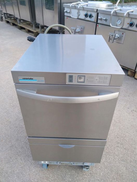 Професионална съдомиялна  Winterhalter GS 302
