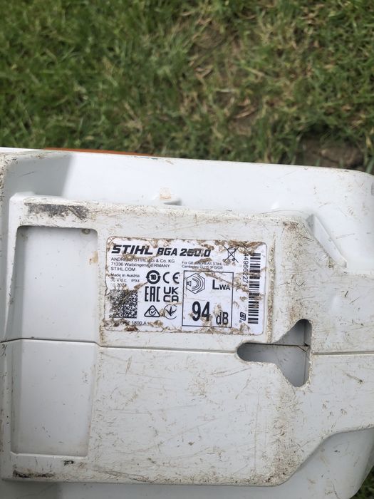 Suflanta pe baterie Stihl BGA 250 fabricatie 2024