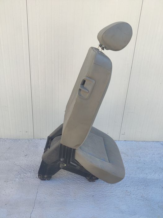 Scaun rabatabil randul 2 VW T5 Caravelle Transporter 7H0 8+1 2004-2009