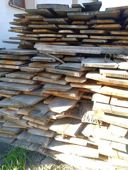 Vând scândură și cherestea.