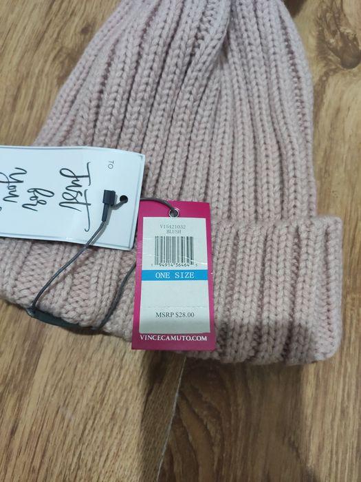 Căciulă damă cu pompom