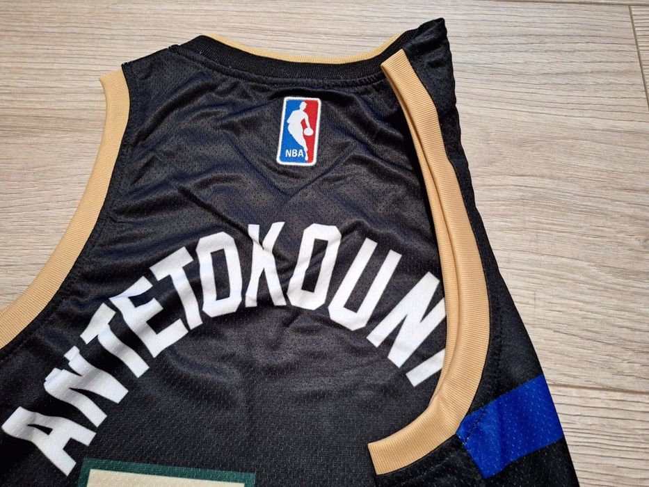 Баскетболен потник на Милуоки Бъкс #Адетокунбо #34!