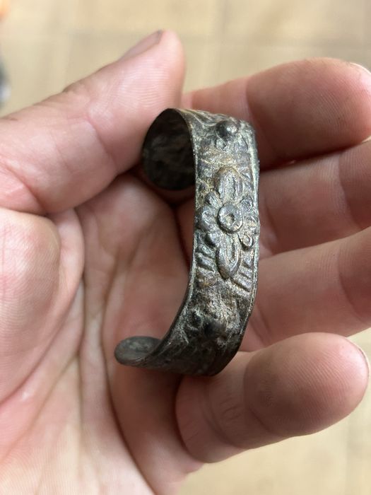 Стари Сребърни Гривни