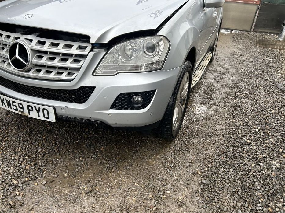 Bara fata Mercedes ML W164 Facelift 2008 - 2011 GRI (1219) Diesel model fara spalatoare ...
