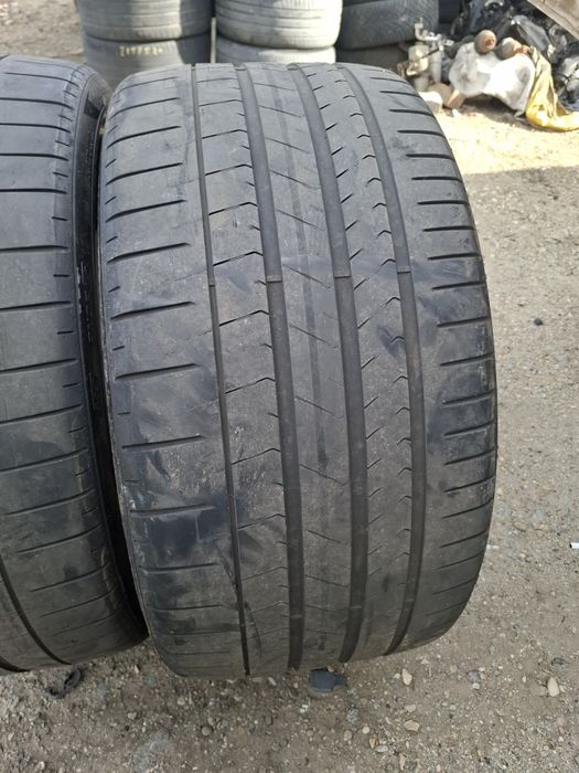 Vand 2 anvelope 295 30 21 pireli bune de vara dot 2023