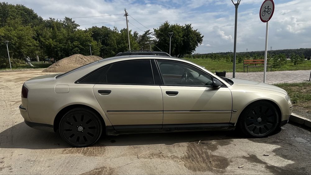 Продам ауди А8 автомобиль