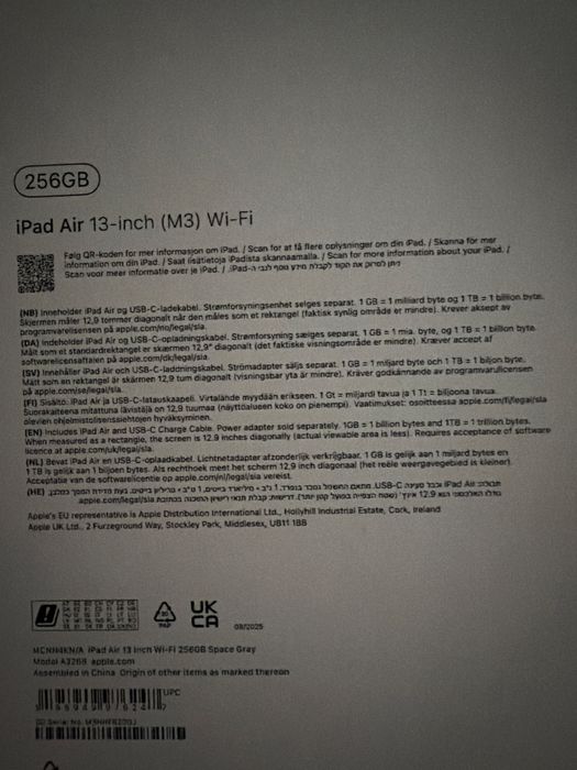 Чисто Нов Черен  iPad Air 13’ wi-fi 256GB с APPLE CARE гаранция