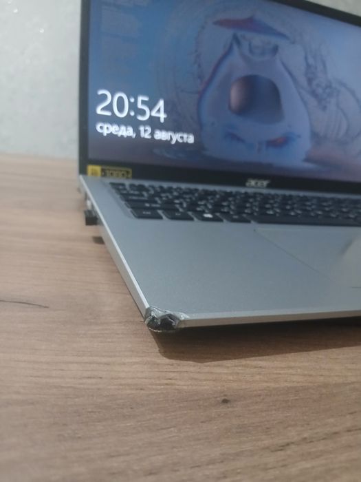 Notbook acer aspire 3    10kun kafalot
