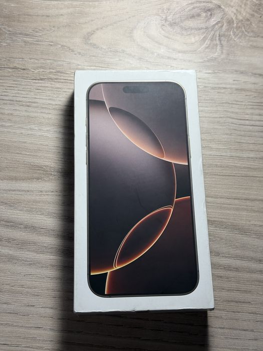 iPhone 16 Pro Max на гарантии, обмен