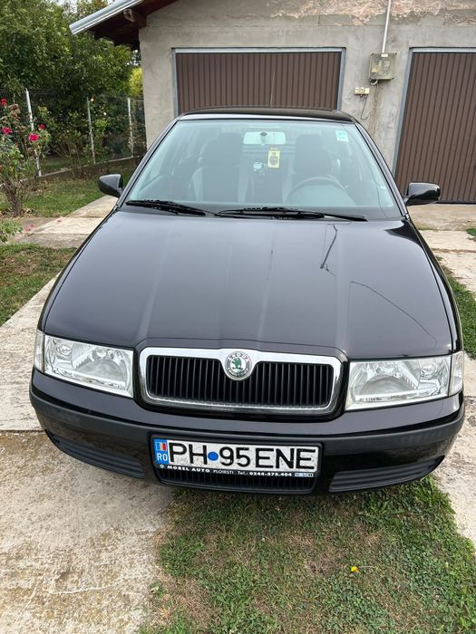 Vând Skoda Octavia Tour