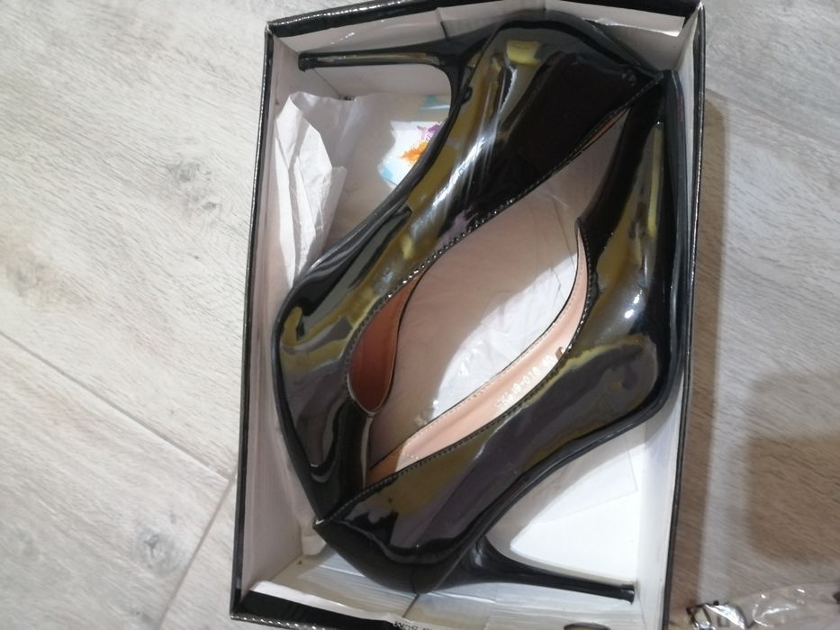 Дамски обувки и чанта