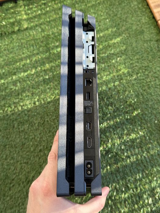 PlayStation 4 PRO ( PS4 Pro ) 1TB