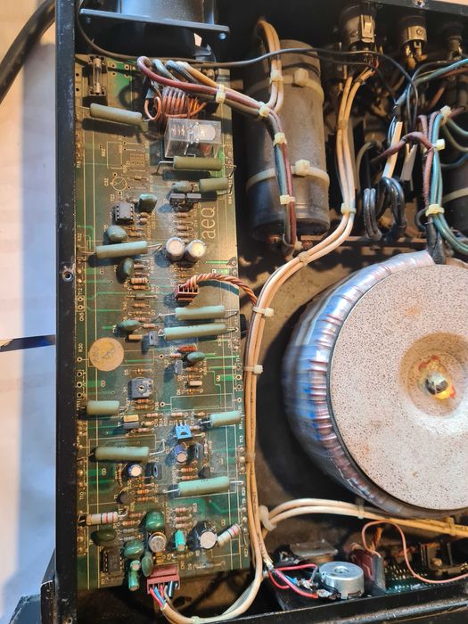 Стъпало KLOТZ РА-900--2×450w на 8 ома за КОЛЕКЦИОНЕРИ