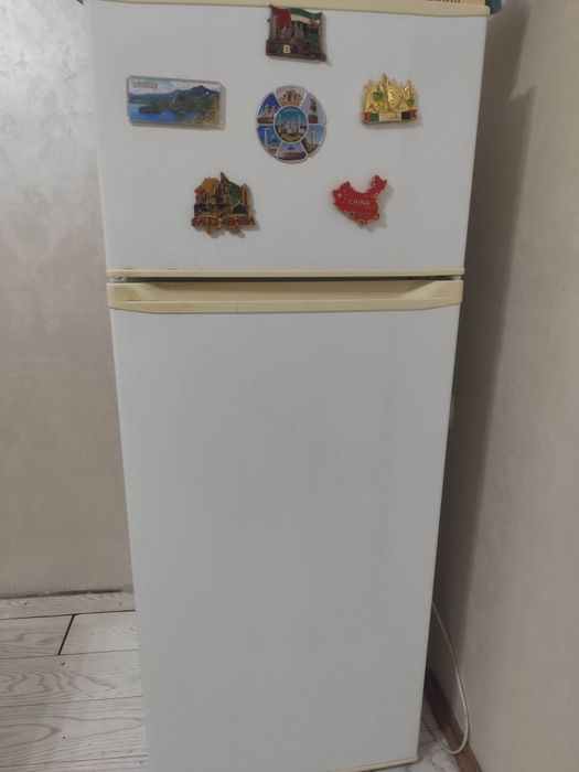 Продам холодильник