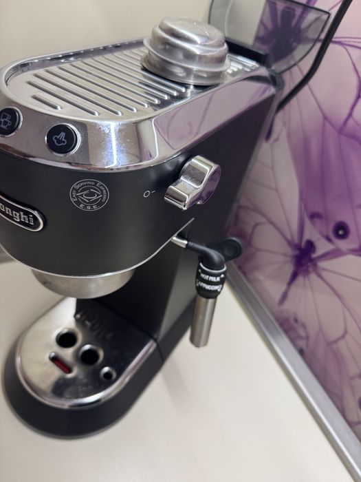 Кафе машина Делонги