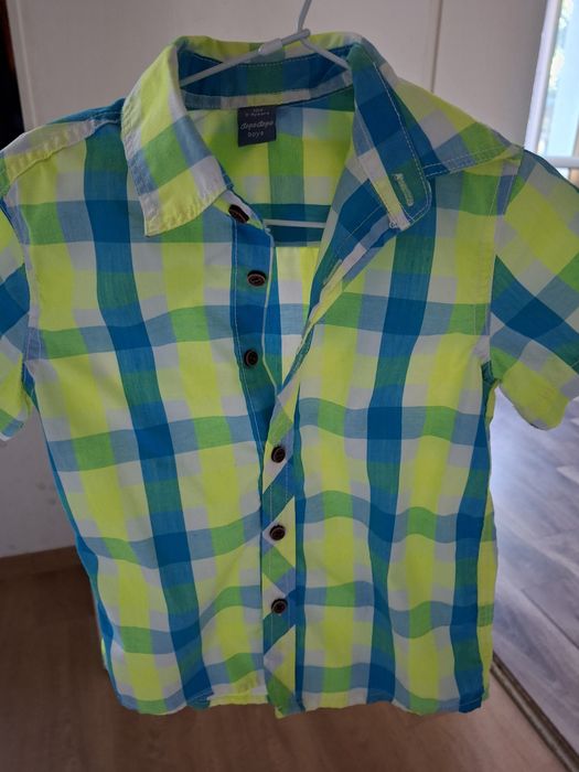 Ризи за момче в отлично състояние