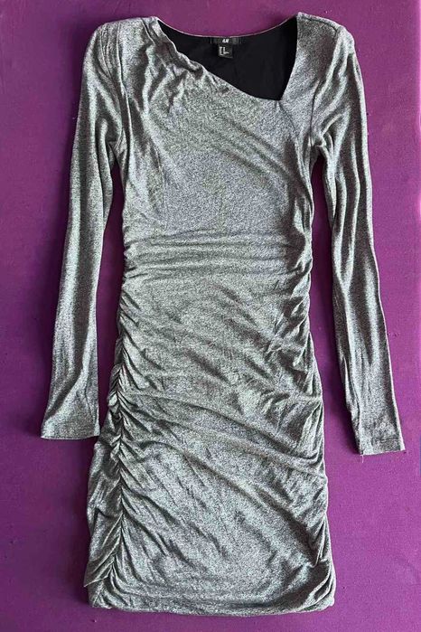 много дамски рокли обличани по 1 път