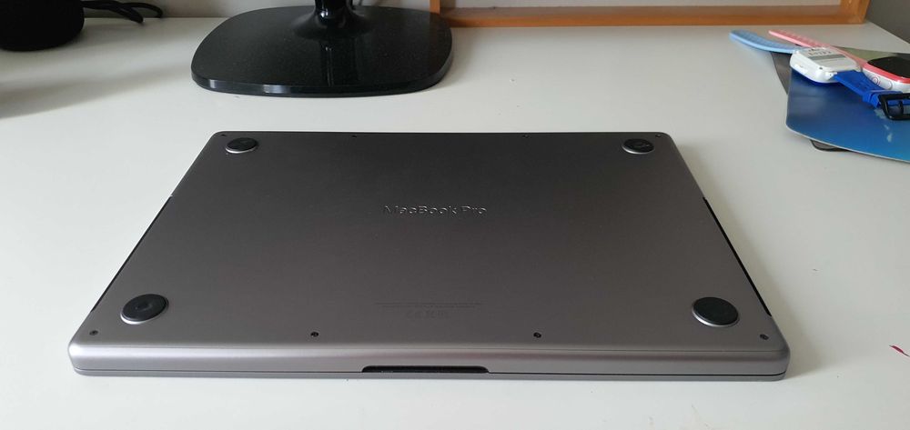 Apple MacBook Pro M1 14" 16GB 512GB SSD 2021