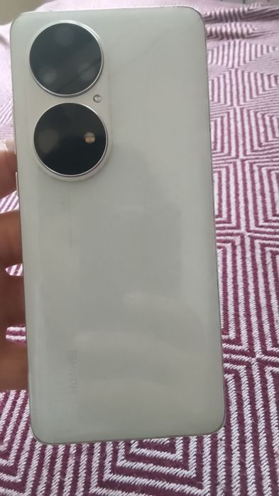 Huawei p50 pro в хорошем состоянии